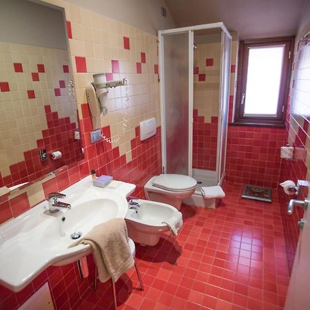 Hotel Fortyfive Кивассо Экстерьер фото